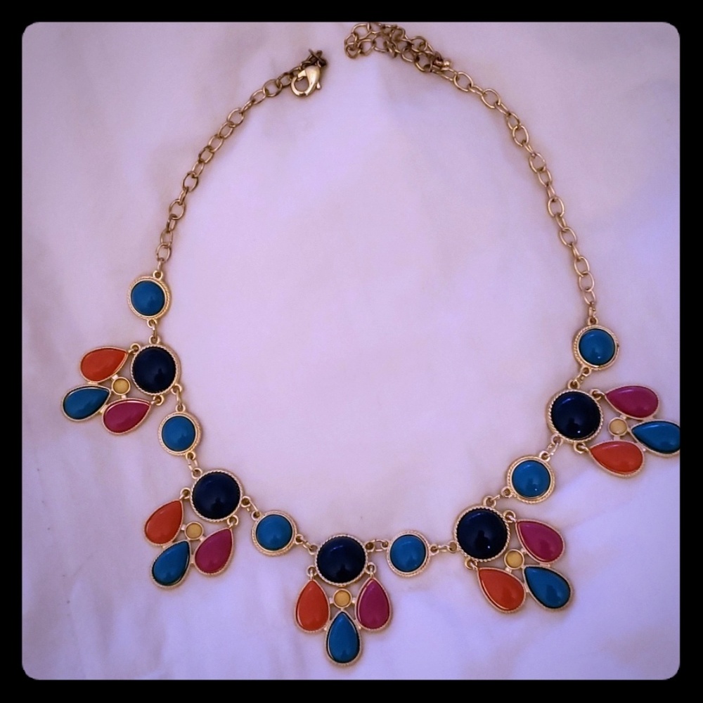 Statement necklace
